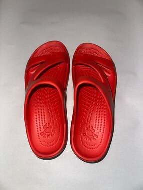 DAWGS Women's Z-Strap Sandals Red